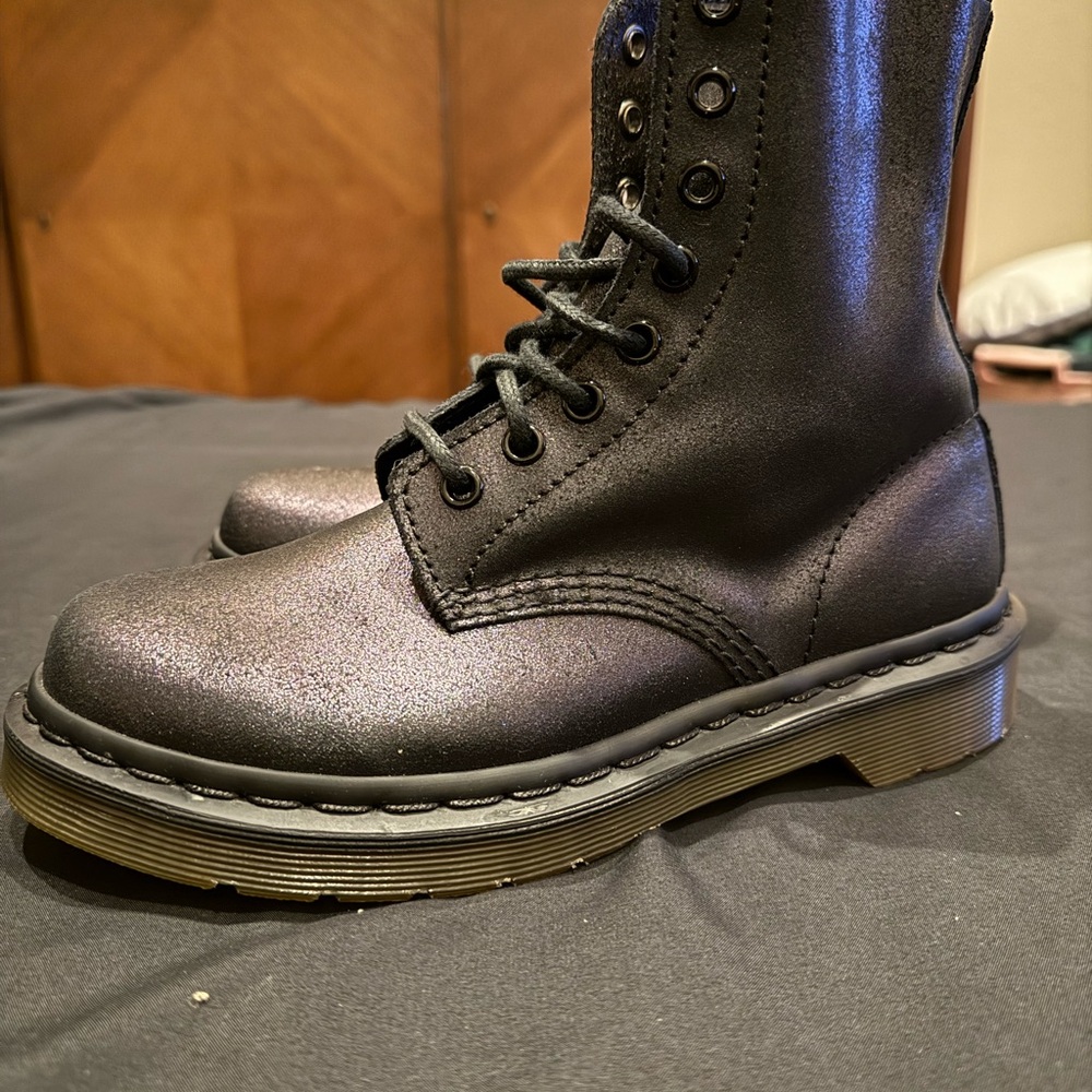 Dr.Martens 1460 Pascal Boots - Picture 4 of 5